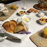 D Hotes Avec Piscine Et La Foliere Saumur 住宿加早餐酒店 Villebernier