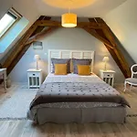 D Hotes Avec Piscine Et La Foliere Saumur Villebernier
