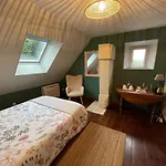 D Hotes Avec Piscine Et La Foliere Saumur