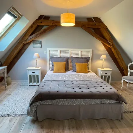 D Hotes Avec Piscine Et La Foliere Saumur Villebernier