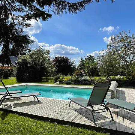 Bed and breakfast D Hotes Avec Piscine Et La Foliere Saumur Villebernier
