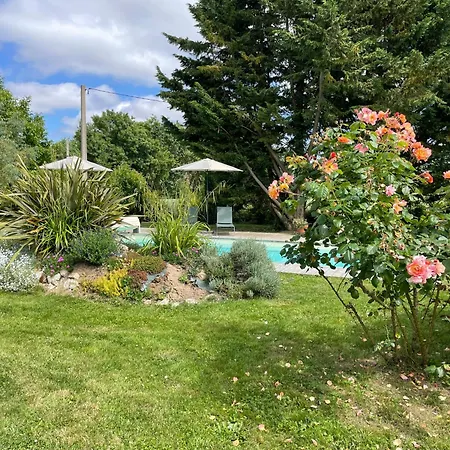 Bed and breakfast D Hotes Avec Piscine Et La Foliere Saumur Villebernier