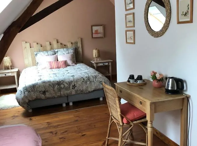 D Hotes Avec Piscine Et La Foliere Saumur